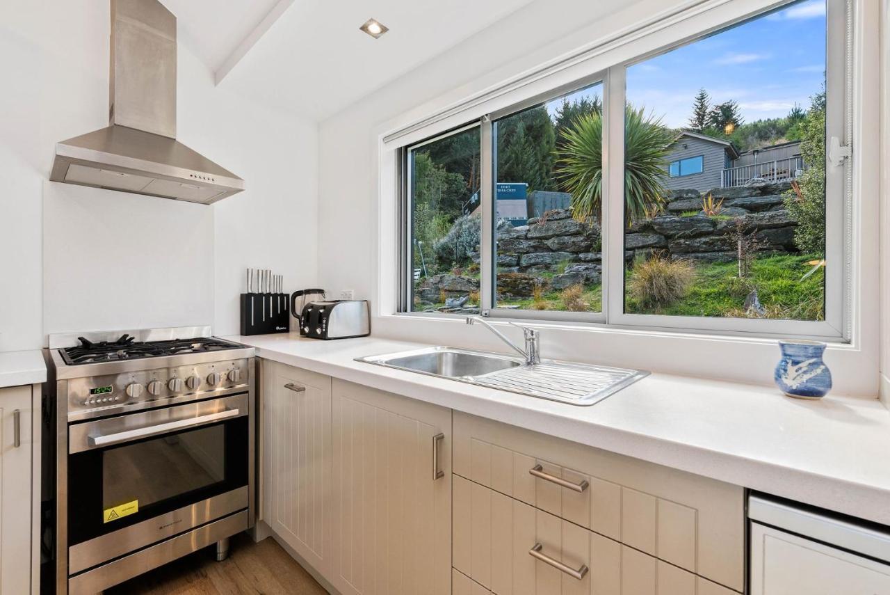 Skye Horizons Villa Куийнстаун Екстериор снимка